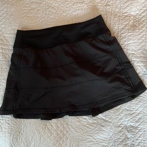 NWOT never worn/washed. Black pace rival skirt